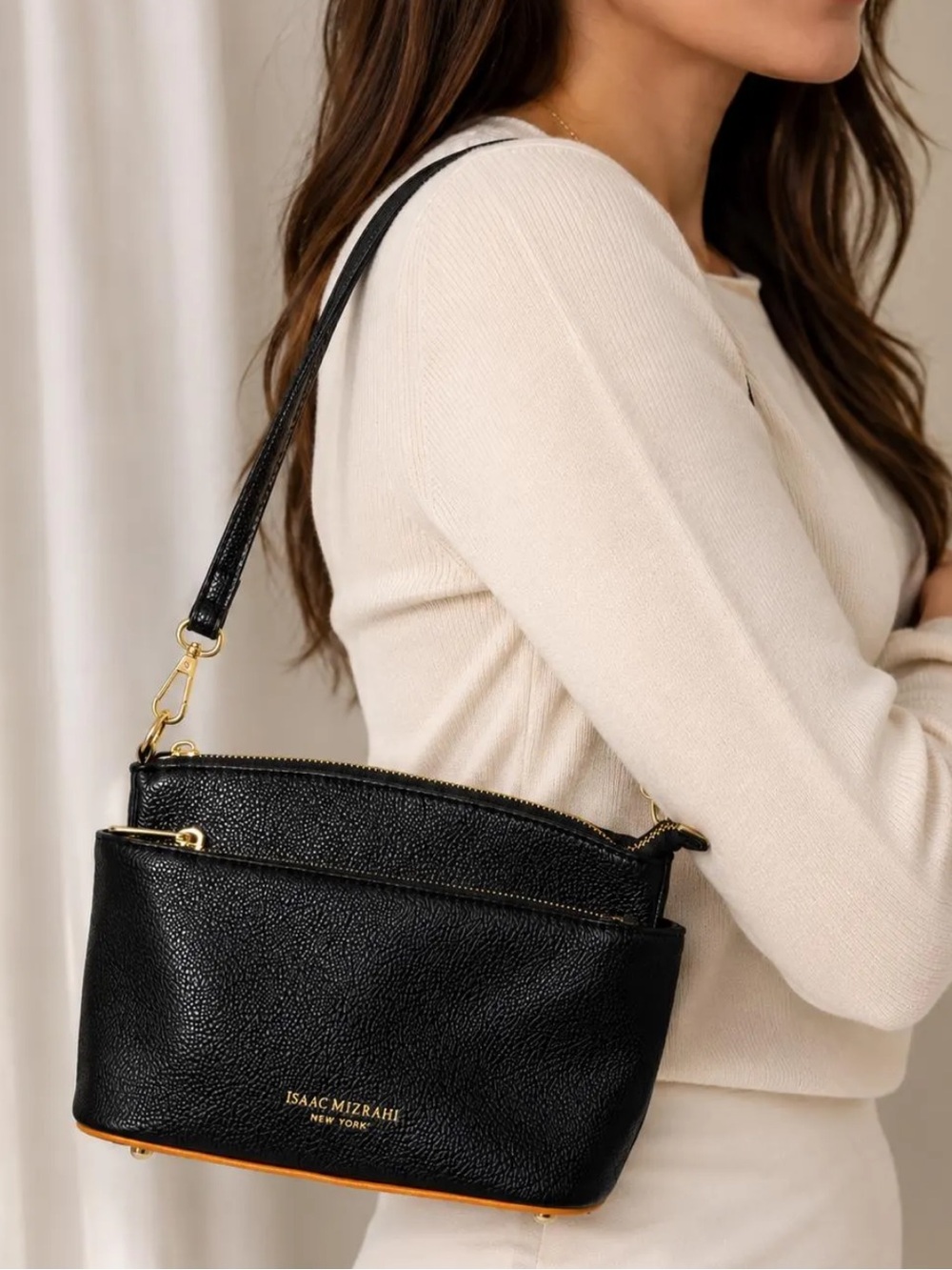 Divina Firenze "Lilla" Black Pebbled Leather
Shoulder Bag
